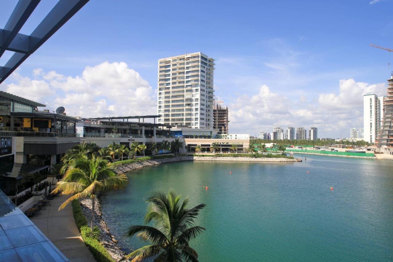 Renaissance Cancun Resort & Marina Bagian luar foto